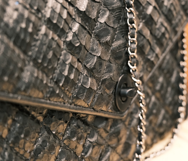Yvon Morin - artisan maroquinier - sac à main - créations sur-mesure