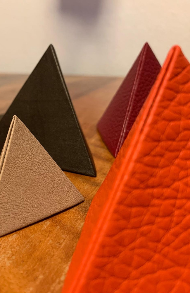 origamis en cuir et papier - yvon morin